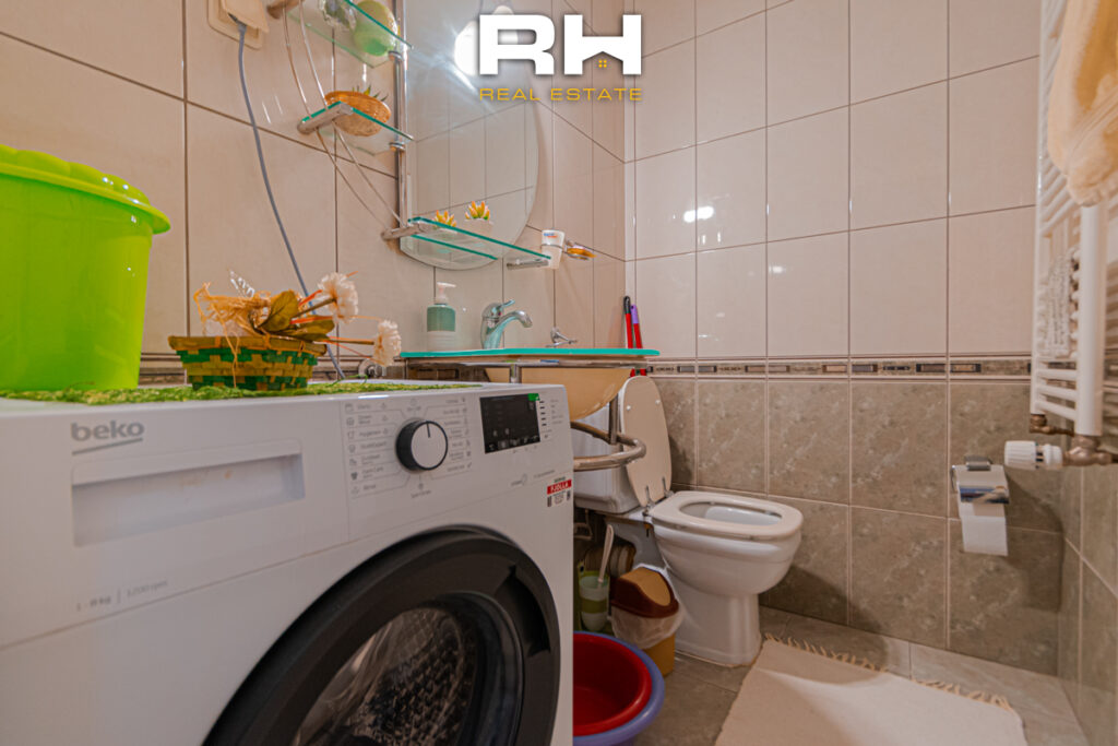 Shtëpi 150m² + 60m² me #QIRA në Bregun e Diellit