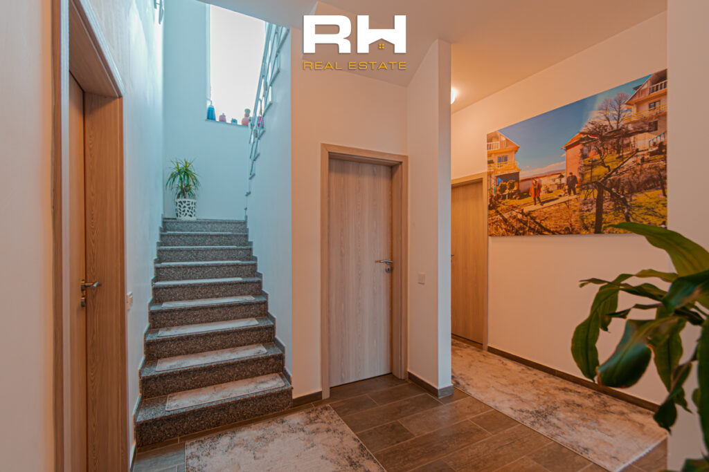 Shtëpi 280m² në SHITJE në Lagjen Qëndresa, Çagllavicë