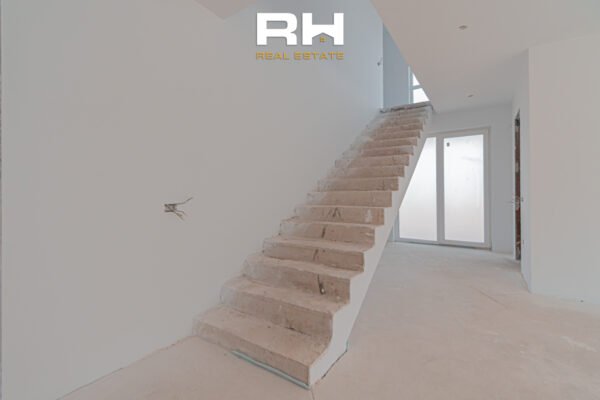 Shtëpi 259m² në #SHITJE në Çagllavicë