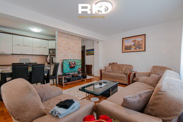 Banesë 113m² në #SHITJE në Emshir