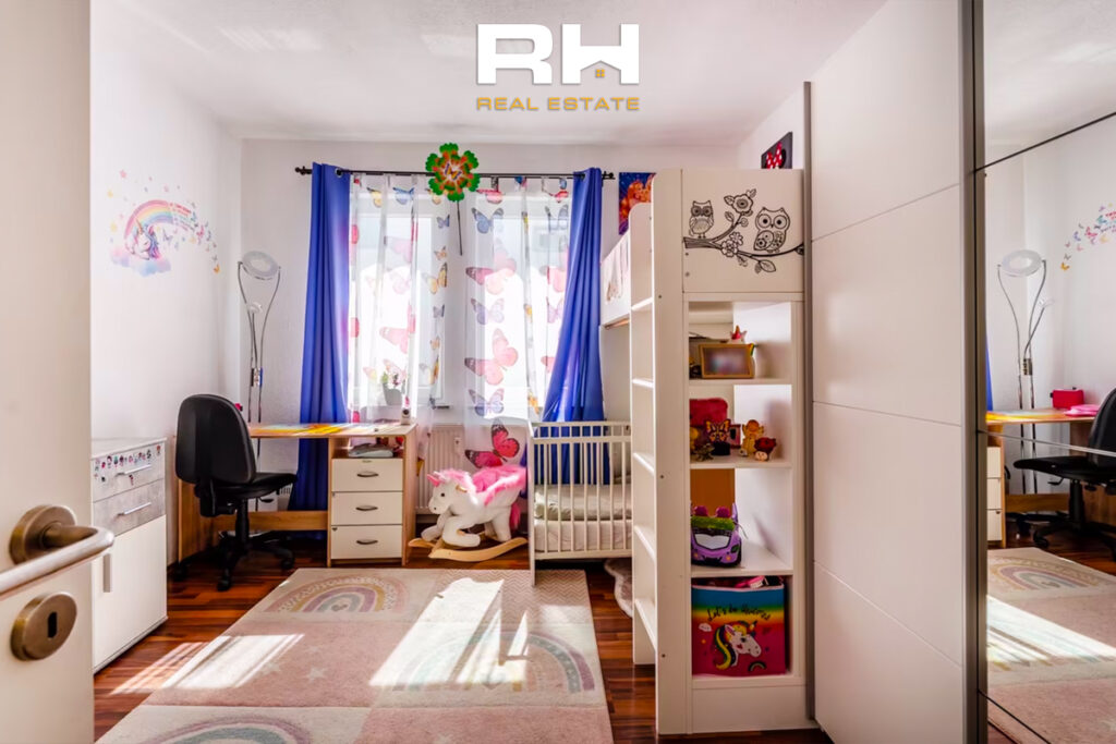 Shtëpi 196.39m² në SHITJE në Schwenningen, Gjermani