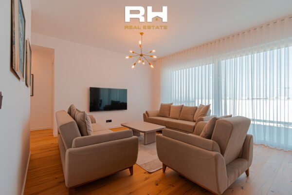 Banesë – Terracier 120m² + 55m² me #QIRA në Marigona Hill