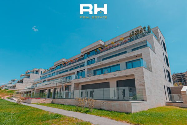 Banesë – Terracier 120m² + 55m² me #QIRA në Marigona Hill