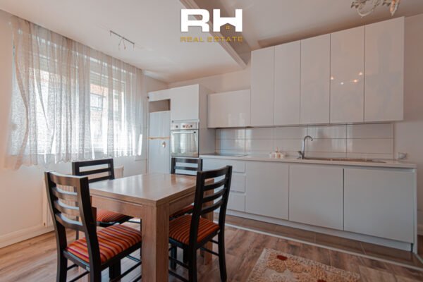 Banesë 80m² me #QIRA te Rruga B