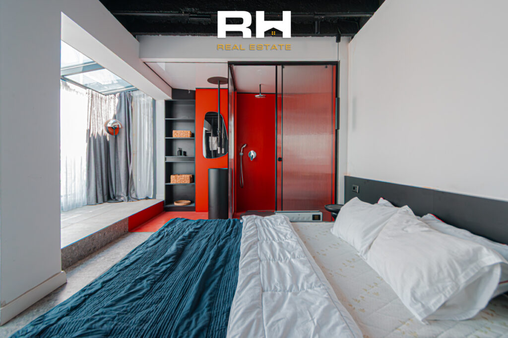 Penthouse 40m² + 60m² me #QIRA në Qendër
