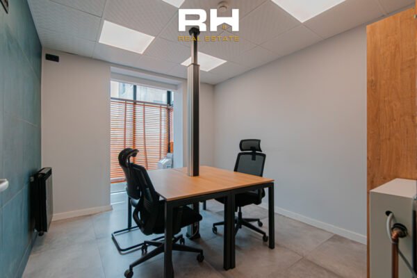 Zyre 200m² me #QIRA në Qendër