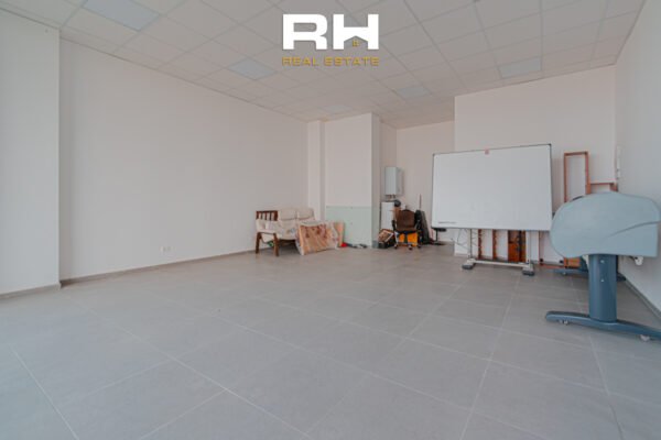Lokal 50m² për #SHITJE në Veternik