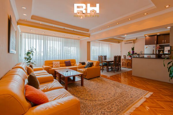 Banesë 150m² + 30m² në #SHITJE në Dardani