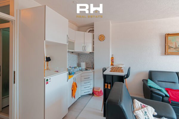Banesë 45m² me #QIRA në Bregun e Diellit