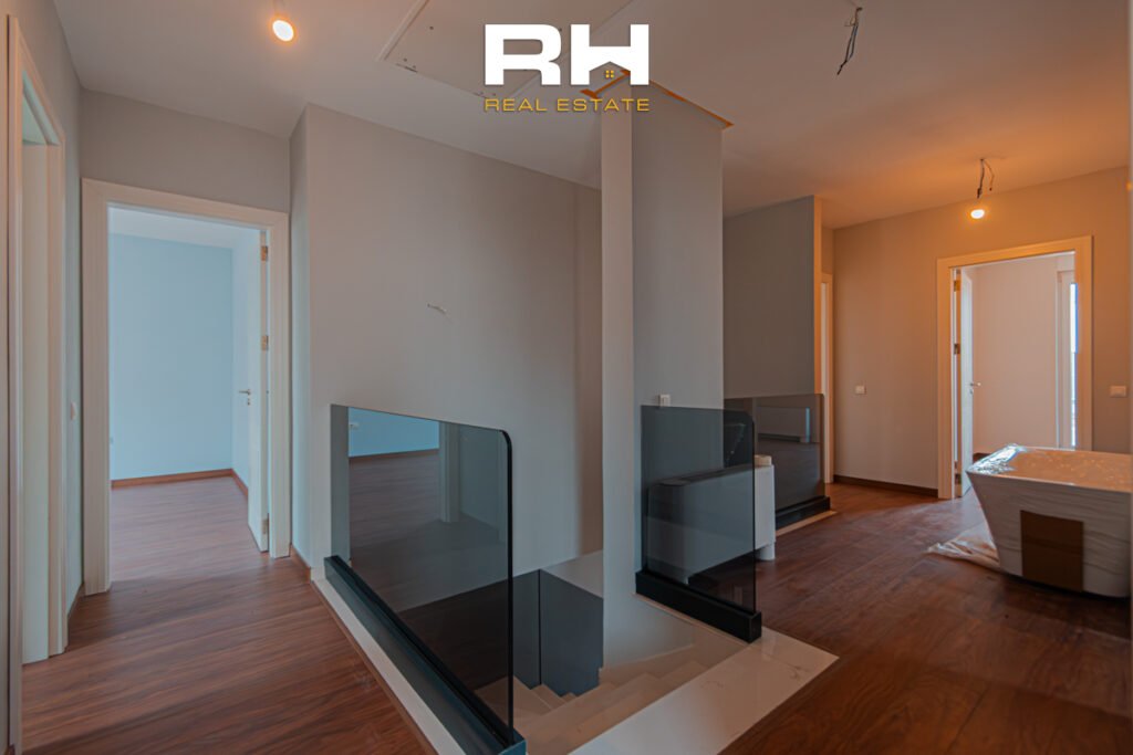 Shtëpi 240m² me #QIRA te Lagjja Qëndresa Home