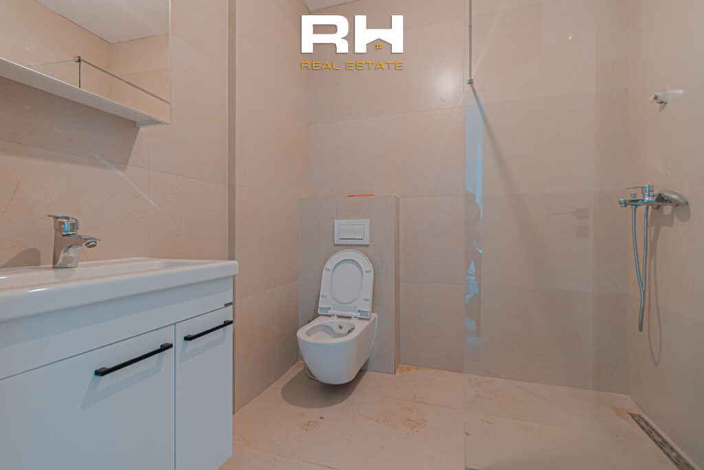 Banesë – Zyre 61m² me #QIRA në Emshir