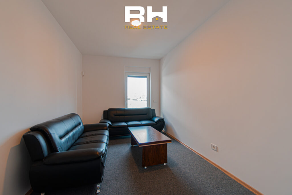 Banesë – Zyre 117m² me #QIRA në Veternik