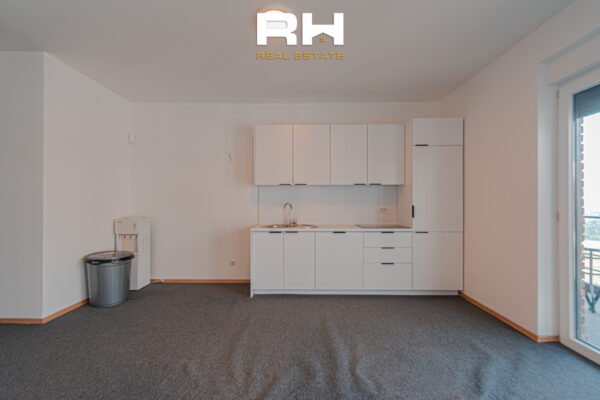 Banesë – Zyre 117m² me #QIRA në Veternik