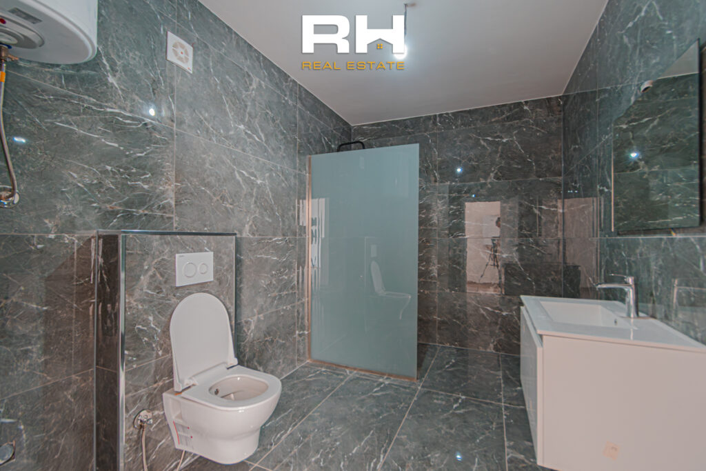 Banesë – Zyre 91m² me #QIRA në Veternik