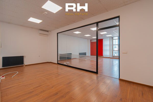Lokal – Zyre 480m² me #QIRA në Pejton