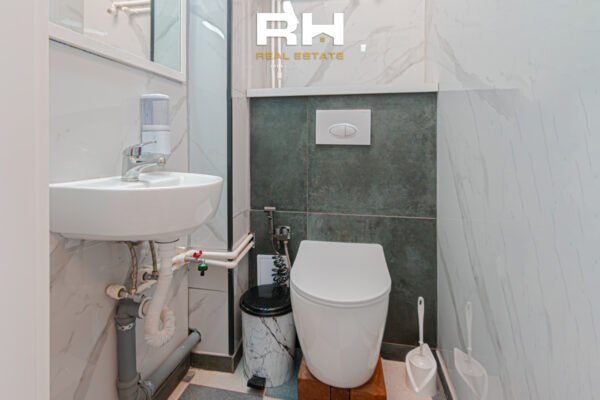 Lokal 21m² me #QIRA te Santea