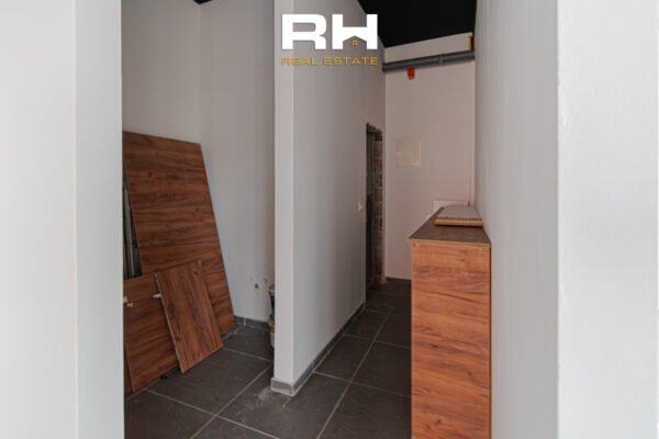 Lokal 70m² me #QIRA në Veternik