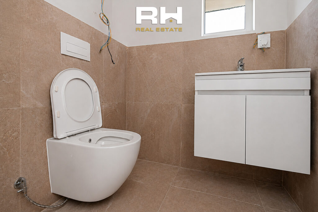 Lokal 70m² me #QIRA në Veternik