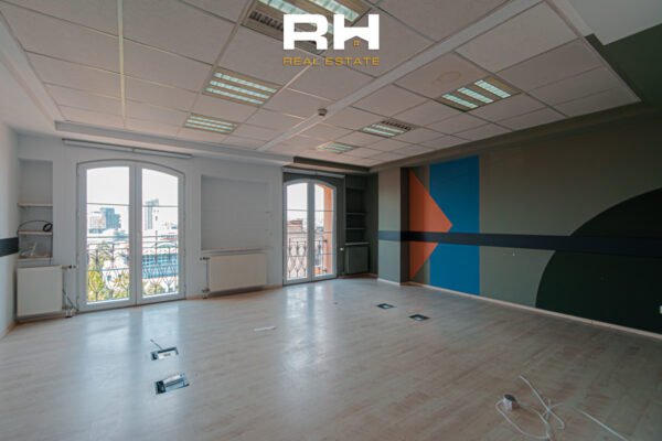 Objekt 2,900m² me #QIRA në Aktash