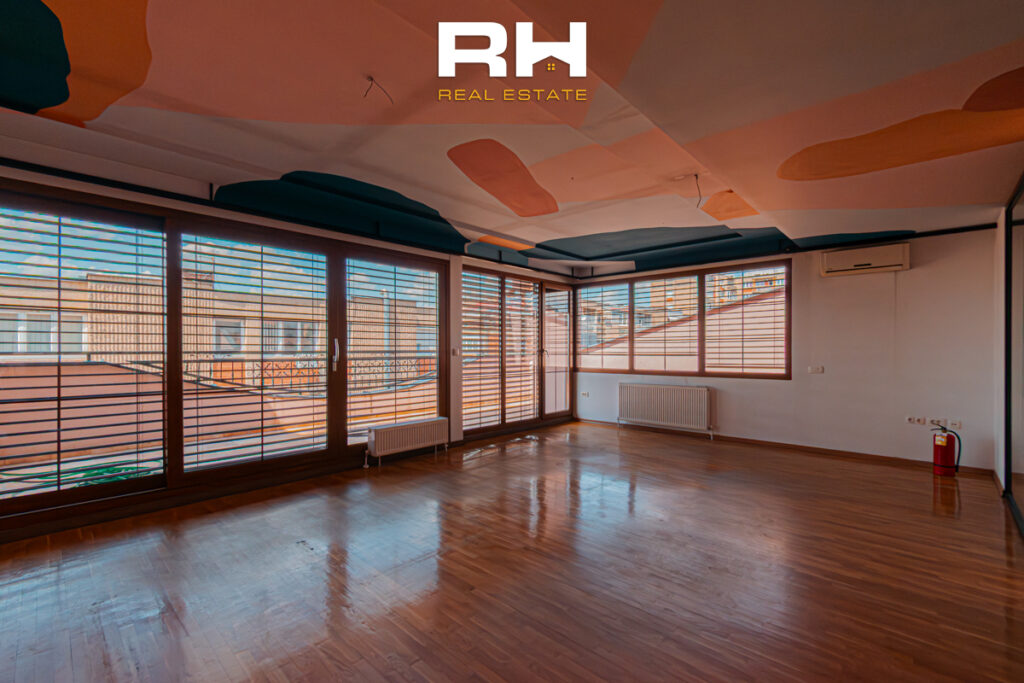 Objekt 2,900m² me #QIRA në Aktash
