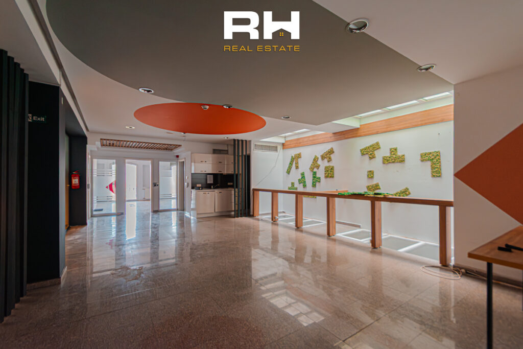 Objekt 2,900m² me #QIRA në Aktash