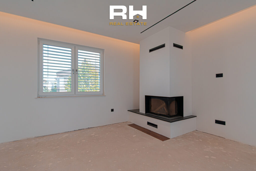 Shtëpi 550m² në SHITJE në Veternik