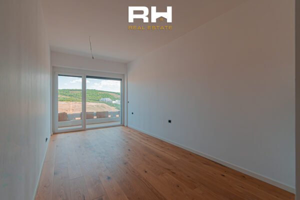 Banesë 118m² + 30m² me #QIRA në Marigona Hill