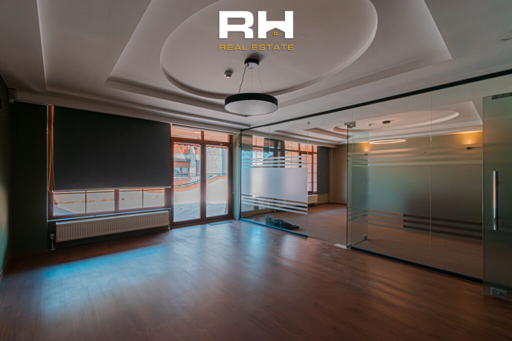 Objekt 2,900m² me #QIRA në Aktash