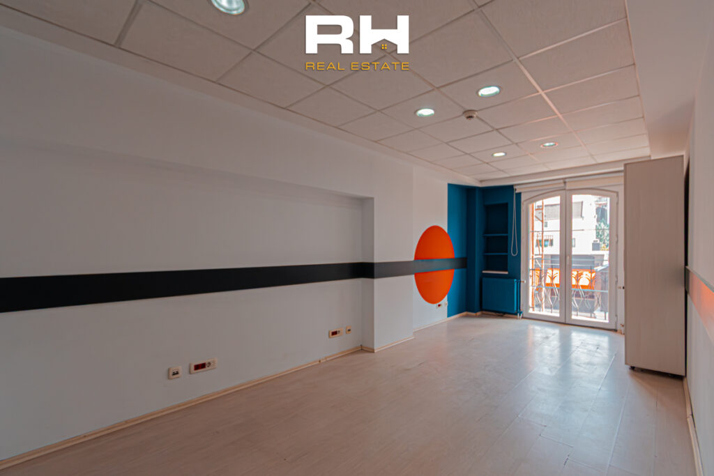 Objekt 2,900m² me #QIRA në Aktash