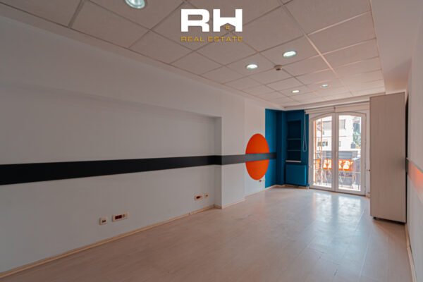 Objekt 2,900m² me #QIRA në Aktash
