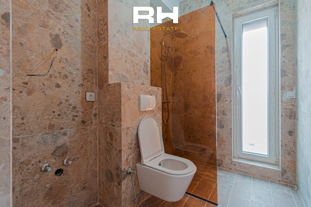 Banesë – Zyre 94m² me #QIRA në Dragodan