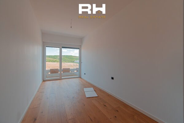 Banesë 118m² + 30m² me #QIRA në Marigona Hill