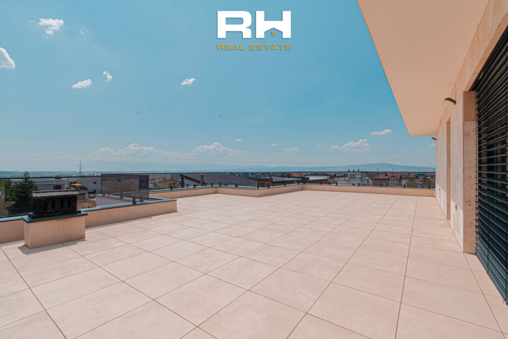 Shtëpi 550m² në SHITJE në Veternik
