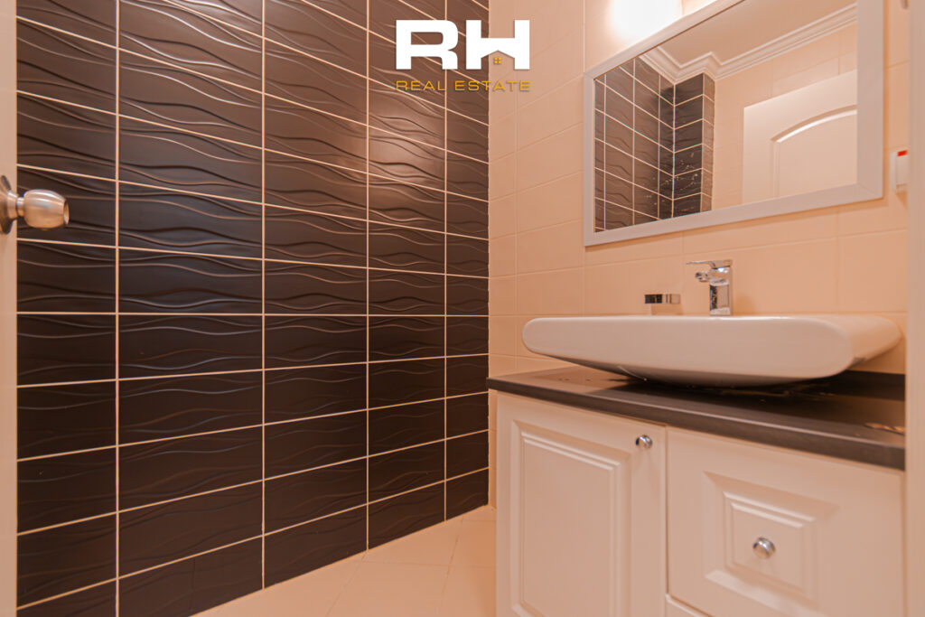 Shtëpi 260m² me #QIRA në Fshatin Ndërkombëtar