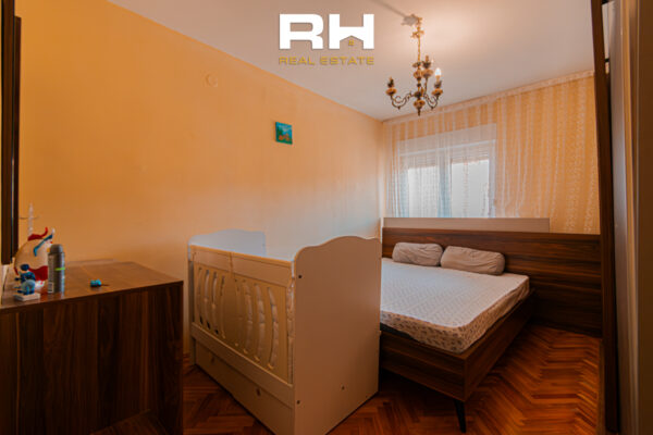 Banesë – Zyre 124m² me #QIRA në Dardani