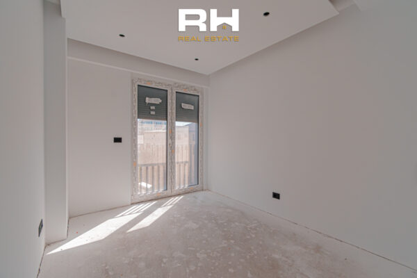 Banesë – Zyre 95m² + 95m² me #QIRA në Aktash